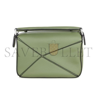LOEWE MINI PUZZLE EDGE BAG IN CLASSIC CALFSKIN 061838-5 (18*12.5*8cm)