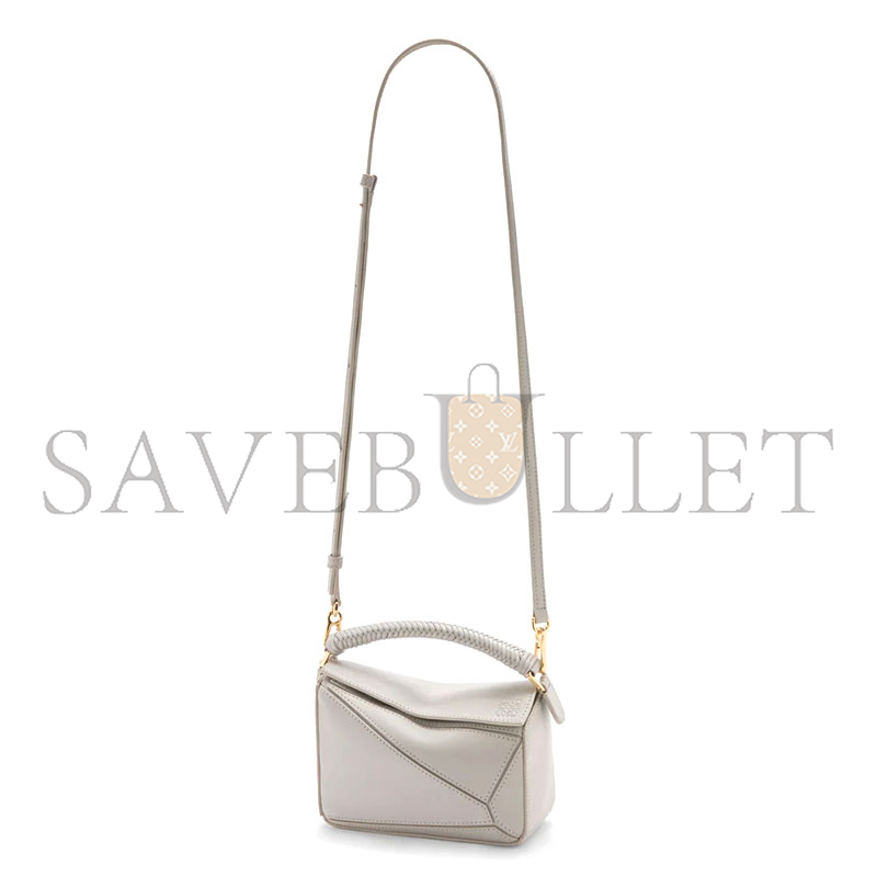 LOEWE MINI PUZZLE BAG IN SMOOTH CALFSKIN A510U95X86 (17.5*12.5*7.5cm) LOEWE MINI PUZZLE BAG IN SMOOTH CALFSKIN A510U95X86 (17.5*12.5*7.5cm)
