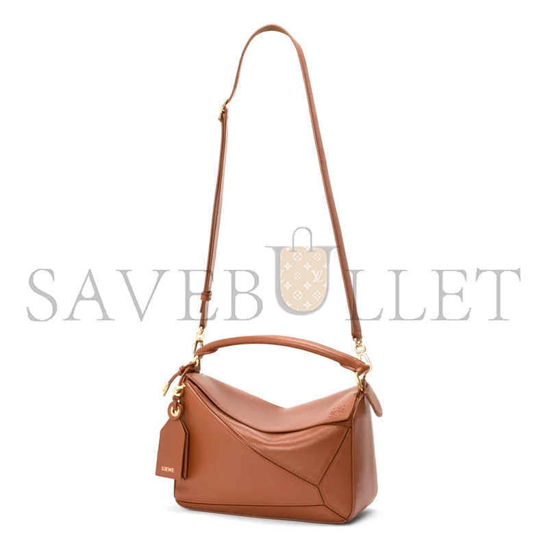 LOEWE SMALL FEATHERLIGHT PUZZLE BAG IN NAPPA LAMBSKIN A510PLSX01 (24*16.5*10.5cm) LOEWE SMALL FEATHERLIGHT PUZZLE BAG IN NAPPA LAMBSKIN A510PLSX01 (24*16.5*10.5cm)