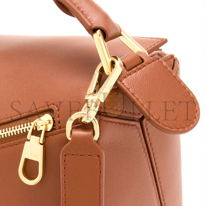 LOEWE SMALL FEATHERLIGHT PUZZLE BAG IN NAPPA LAMBSKIN A510PLSX01 (24*16.5*10.5cm) LOEWE SMALL FEATHERLIGHT PUZZLE BAG IN NAPPA LAMBSKIN A510PLSX01 (24*16.5*10.5cm)