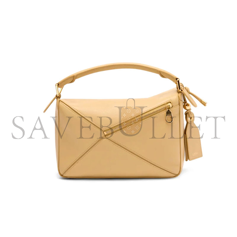 LOEWE SMALL FEATHERLIGHT PUZZLE BAG IN NAPPA LAMBSKIN A510PLSX01 (24*16.5*10.5cm) LOEWE SMALL FEATHERLIGHT PUZZLE BAG IN NAPPA LAMBSKIN A510PLSX01 (24*16.5*10.5cm)