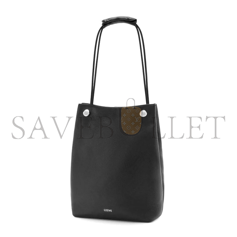 LOEWE PEBBLE HOBO IN SUPPLE GRAINED CALFSKIN BANBPTMX01 (27.5*40*11.5cm) LOEWE PEBBLE HOBO IN SUPPLE GRAINED CALFSKIN BANBPTMX01 (27.5*40*11.5cm)