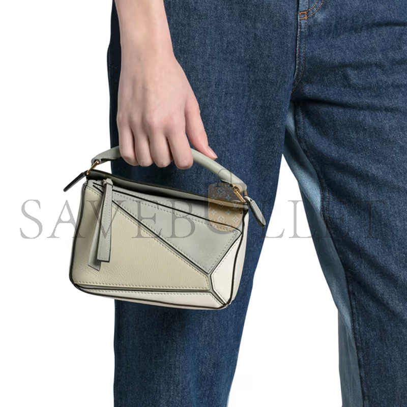 LOEWE MINI PUZZLE BAG IN CLASSIC CALFSKIN A510S21X34-2 (18*12.5*8cm)