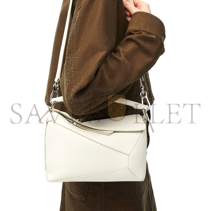 LOEWE SMALL PUZZLE BAG IN SOFT GRAINED CALFSKIN A510P60X30-3 (24*16.5*10.5cm)